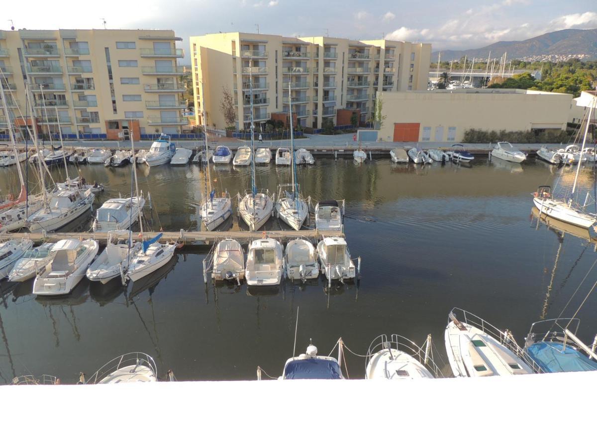 Royal Marine 2 425 Roses - Barneda Apartment เอมปูเรียบราบา ภายนอก รูปภาพ